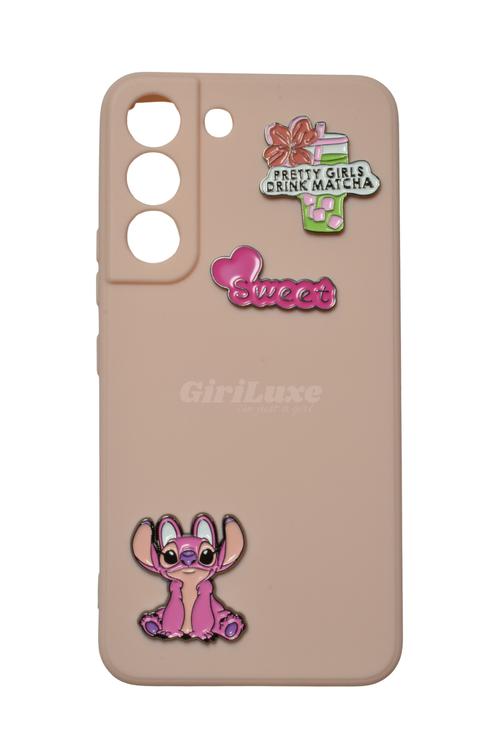 Pretty girls drink Matcha